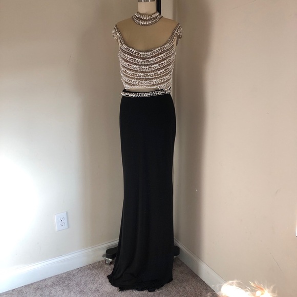 Beaded and Pearl Prom 2piece Dress - Picture 2 of 11